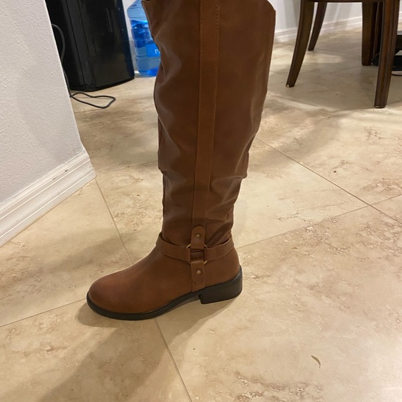 Boots - Picture 1 of 2